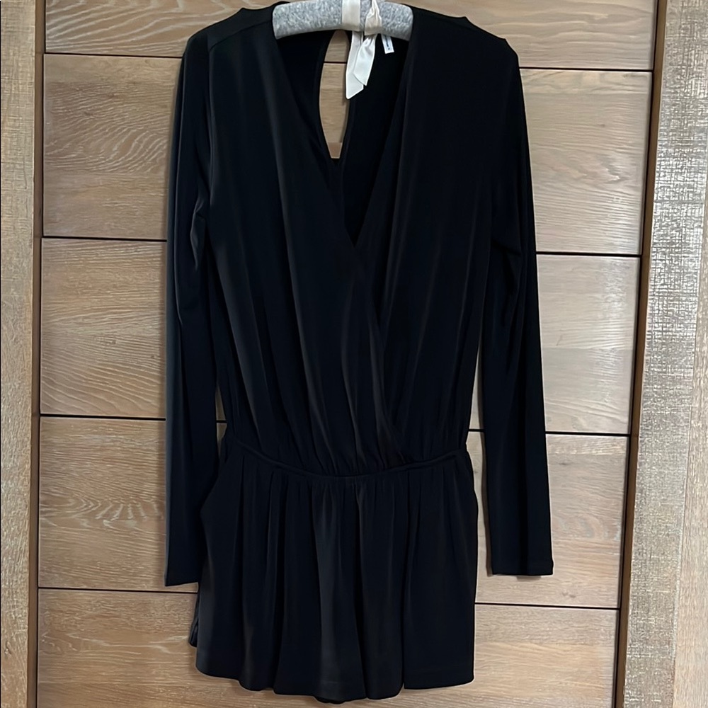 BCBG GENERATION Black Long Sleeve Romper